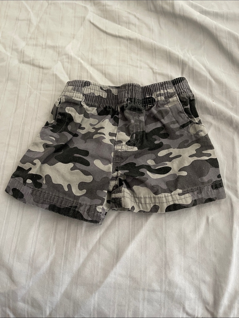 Kids Camouflage Pull-On Shorts - Gray Camo